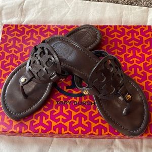 Tory Burch Brown size 5.5
